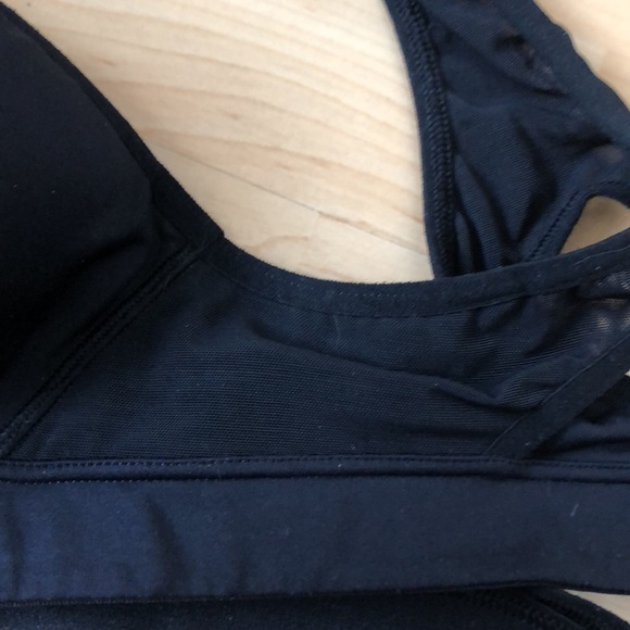 Old Navy Sports Bra - Picture 5 of 13